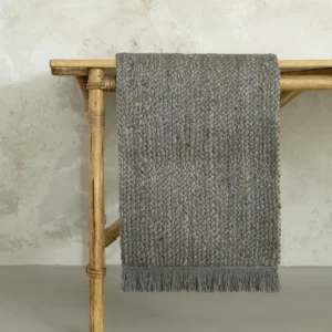 Runner 40x160 - Talia Gray